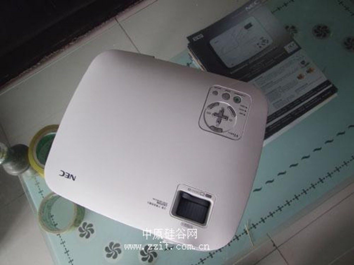 【高清图】 高亮度商务投影!nec vt700 售8850元图2