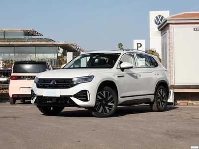  ̽ 2024 330TSI R-Lineܰ