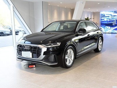µQ8 2022 45 TFSI 