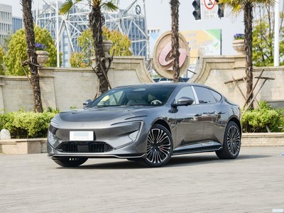 ά12 2024 650 GT
