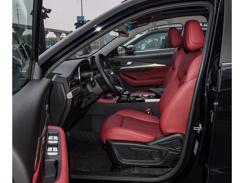 ��;X70 2026�� 1.5T �ֶ���Խ�� 5��