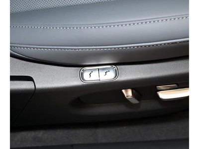 С������ С��YU7 2025�� �������������泵������3