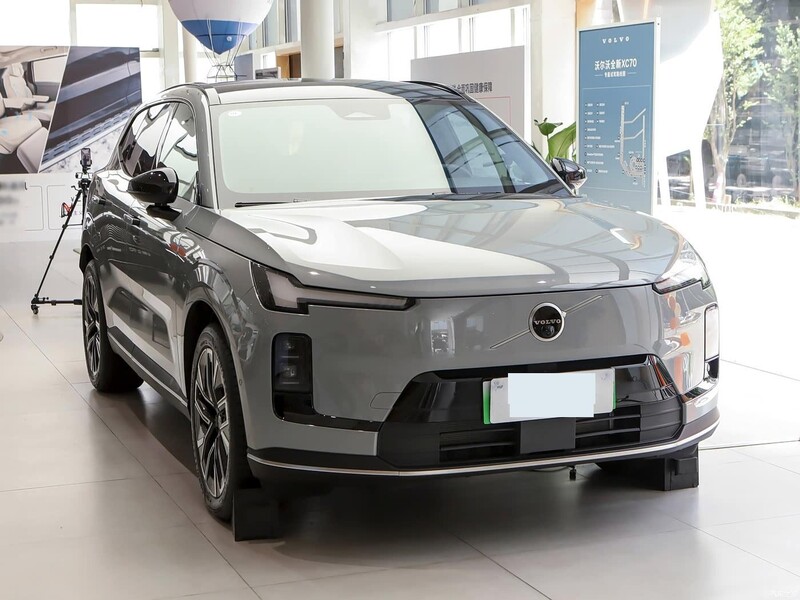 �ֶ���XC70���ʽ�춯 2027�� 99����ж��� ����Core