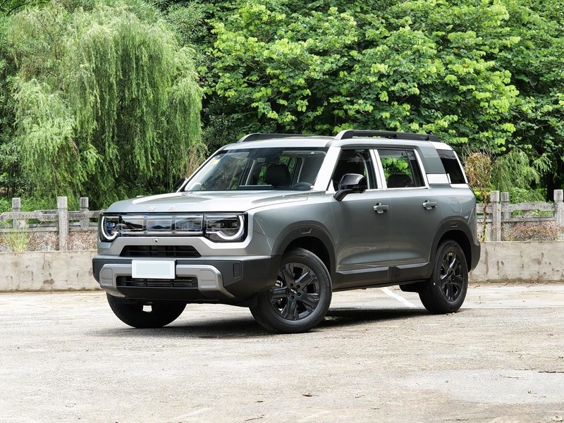 ����ԽҰBJ30 2027�� ���м� 1.5T DCT������׼��