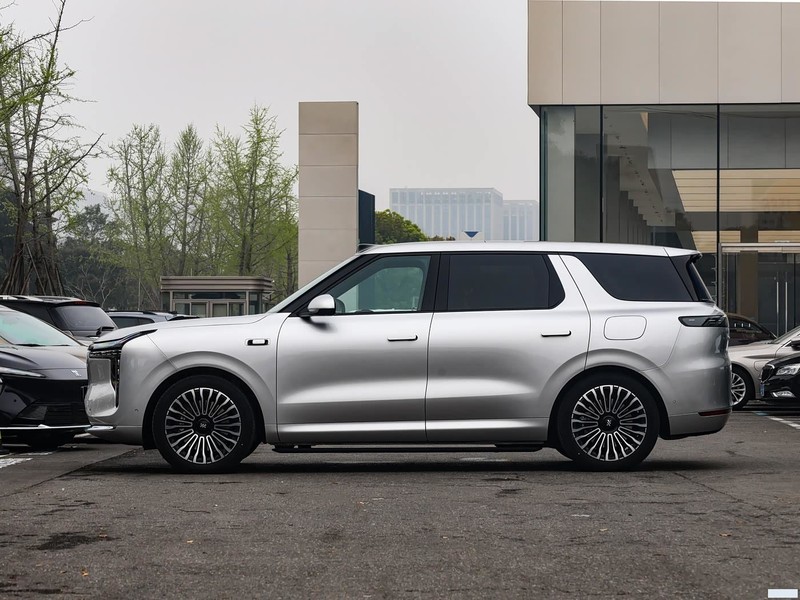 �Ǽ����� �Ǽ�LS8 2026�� 52 Max+ ����������