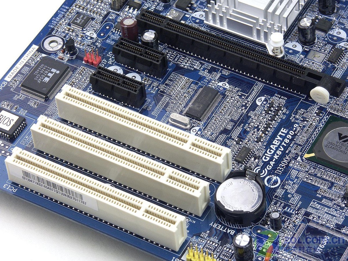 决战pcie平台 35款主流939主板横评 (7/15)