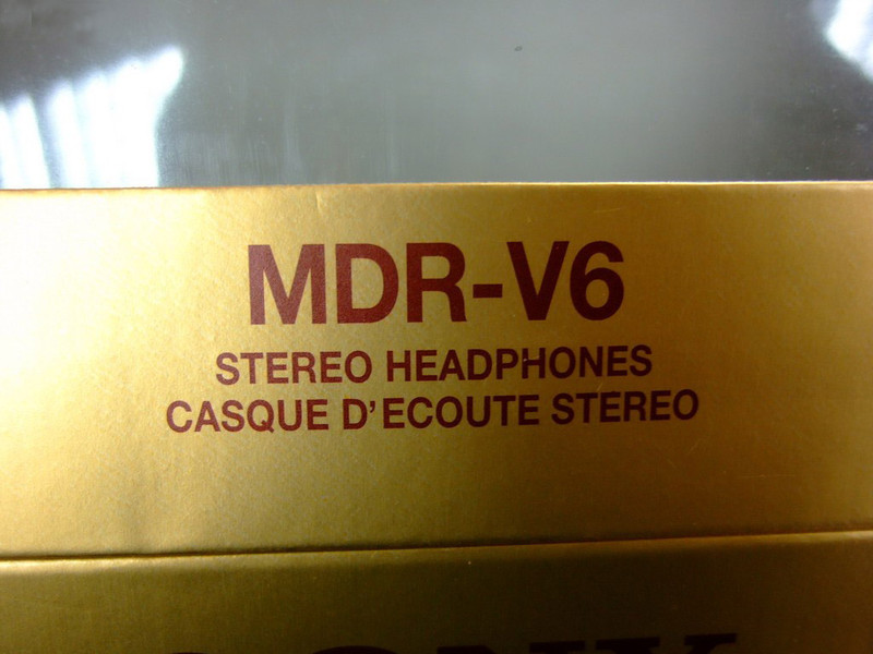 MDR-V6