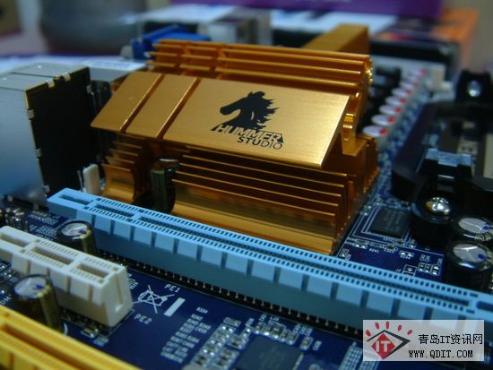 【高清图】 790gx也能用笔记本内存! 捷波hz01主板上市图7