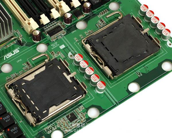 【高清图】 双路四核!华硕dsbv-dx/sas主板2600图2