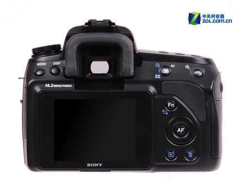 12枚重磅炸弹 2010年度单反相机大盘点