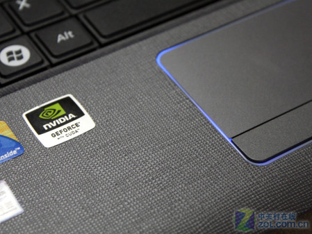 摸上去不一样 三星P430酷睿i5本评测