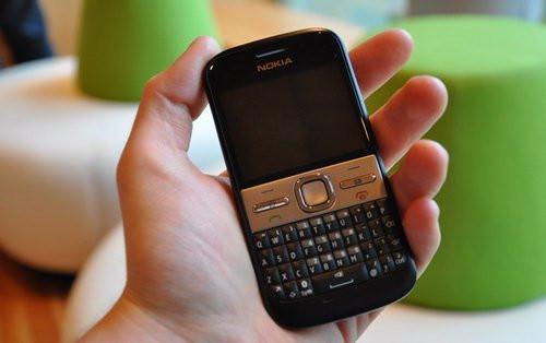 诺基亚e5