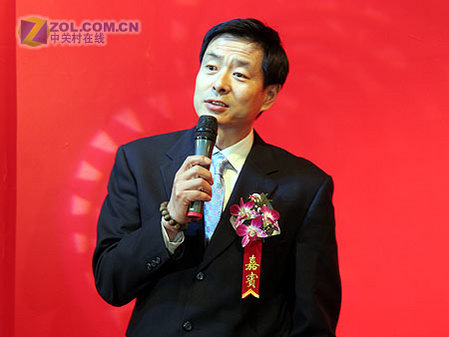 濮存昕代言商务通隐形手机恒基伟业f8