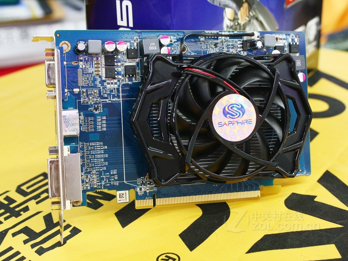【高清图】 蓝宝石(sapphire)蓝宝hd5670 512mb gddr5 hdmi 白金版