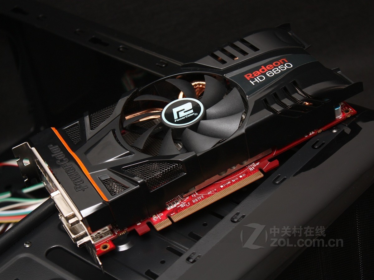 显卡 迪兰显卡 迪兰恒进hd6850 酷能  1g 图片 效果图 11 / 28隐藏