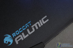 ˫ Roccat Alumicײ 