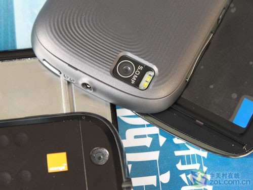 18个月的等待 回归之作MOTO CLIQ2评测