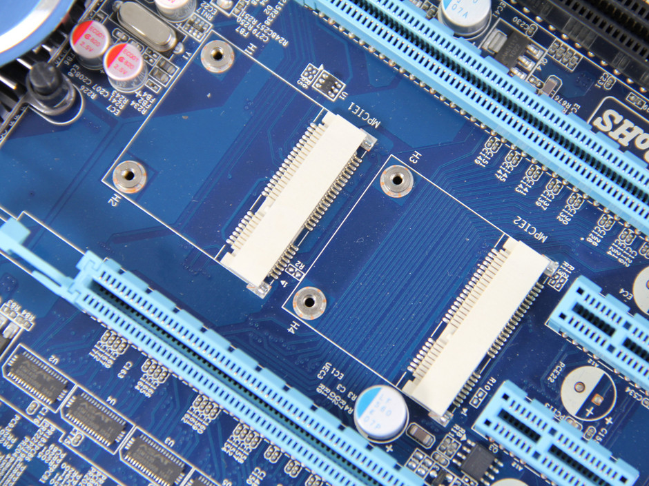 板载mini-pcie接口