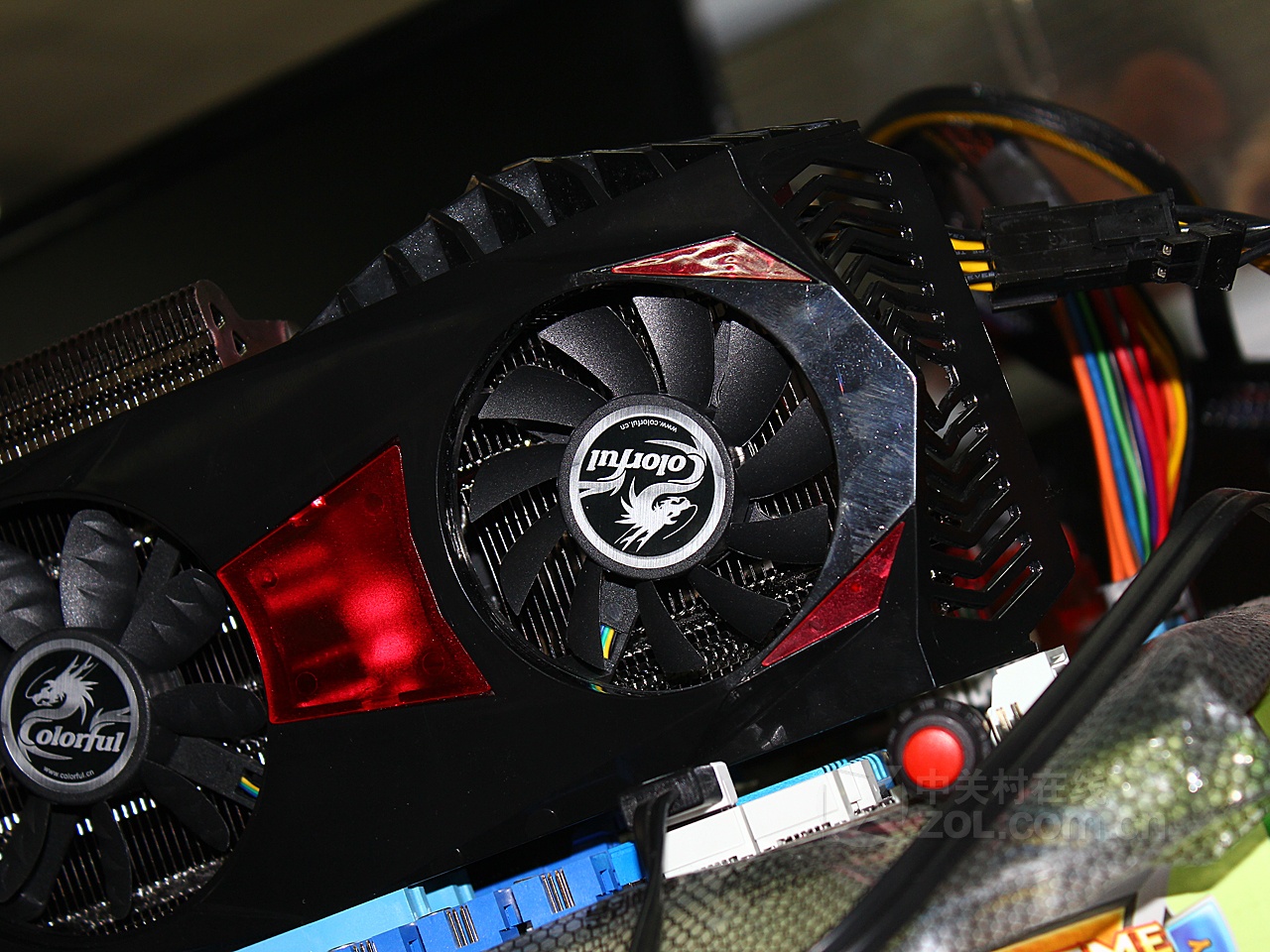 zol首页 显卡 七彩虹显卡 七彩虹igame550ti 烈焰战神x d5 1024m r50