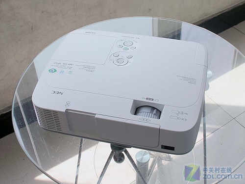 可扩展无线 NEC M300W+宽屏投影上市