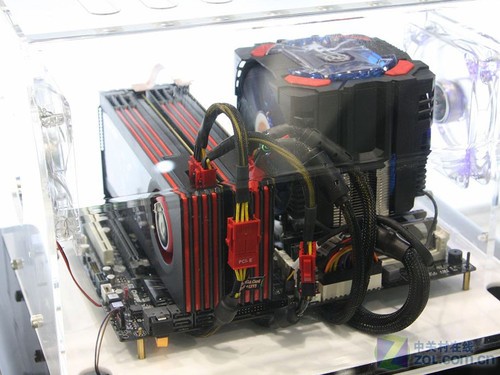 2011̨������չ:�·�� ��Ӣ990FX�ع� 