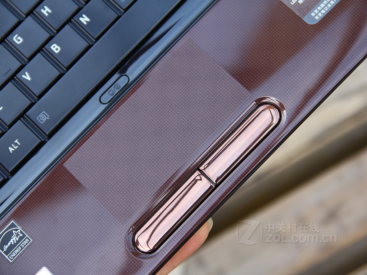 东芝l700-t27b(天籁黑)