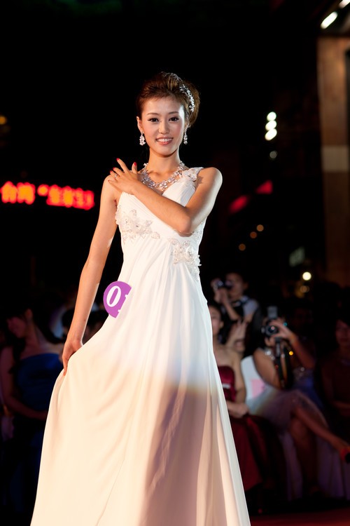 �����Miss ChinaJoy���Ǽ����յ׽��� 