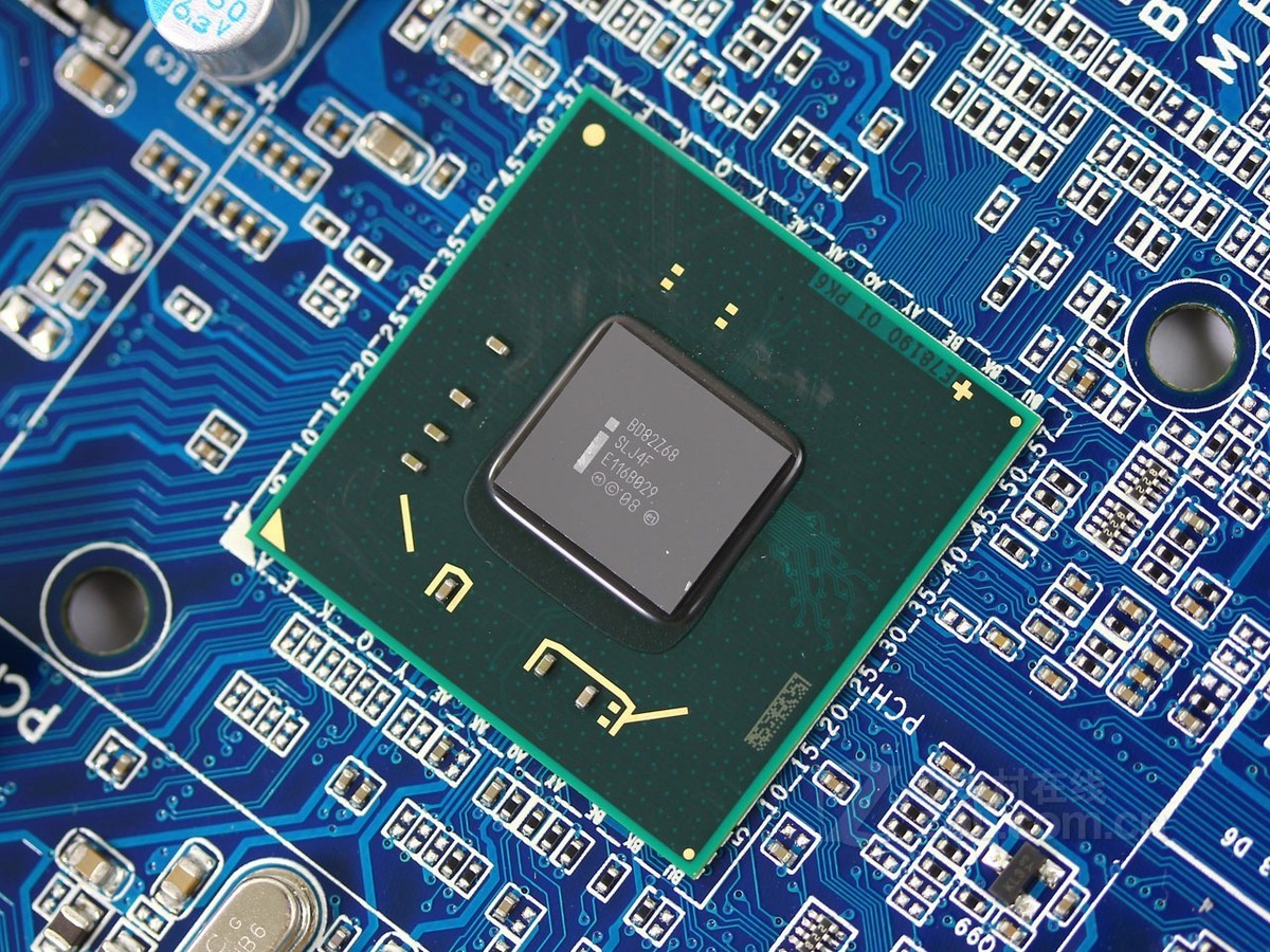 【高清图】 技嘉(gigabyte)ga-z68a-d3h-b3局部细节图 图53