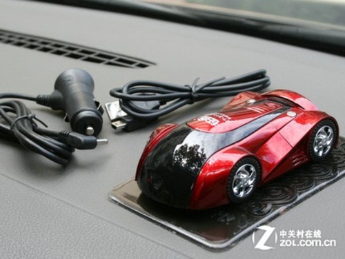 酷感流线跑车 征途ZT318GPS电子狗实测