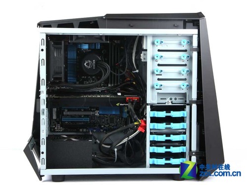惊现GTX590 ROG玩家国度华硕CG8565评测