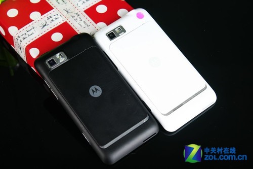 �������"����" �½ֻ�Ħ��XT615���� 