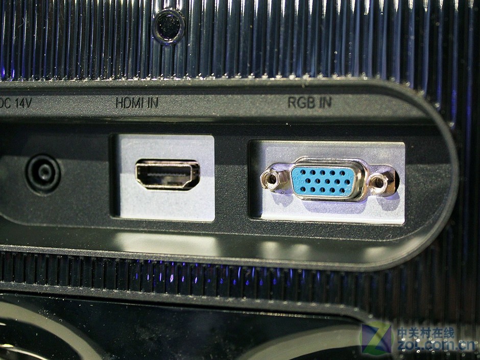 三星"福韵"b560液晶显示器的接口