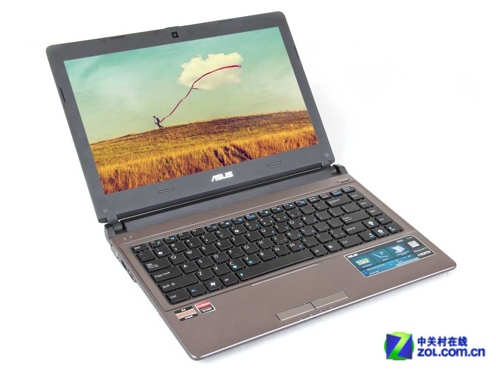 【高清图】 堪称全球最薄amd笔记本 华硕x32u评测图10