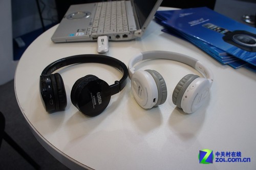 cebit2012:耳神无线耳机新品首次曝光_耳神 es100m_音频新闻-中关村