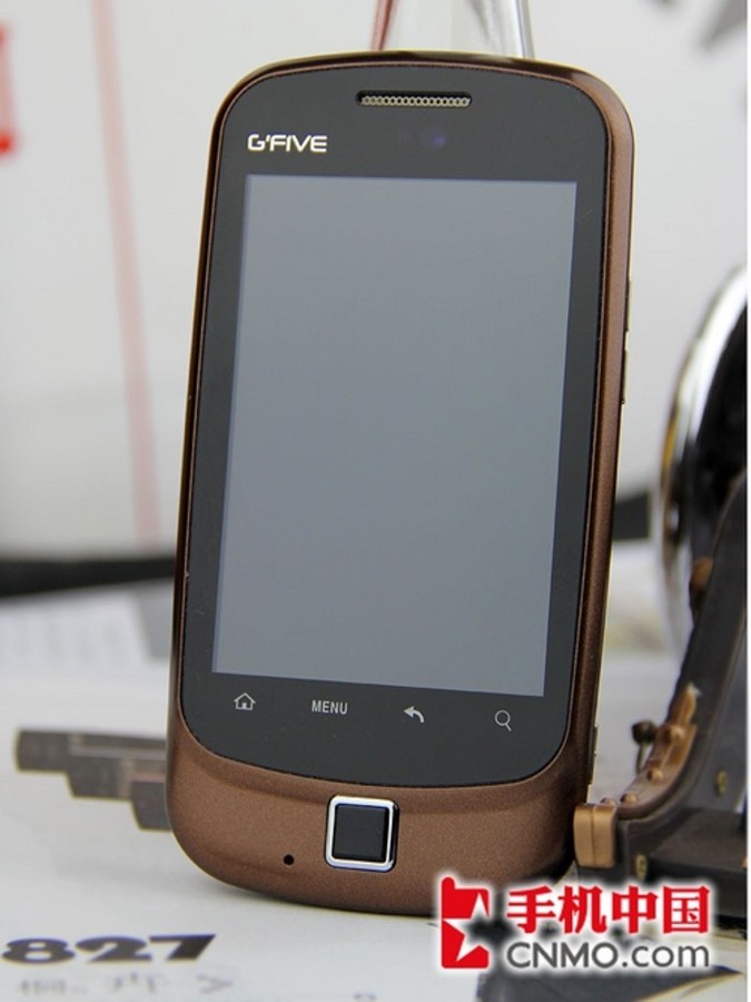 【高清图】 入门级android智能云手机 基伍a70评测图2