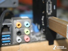 USB3.0还缺谁 解决主板插槽