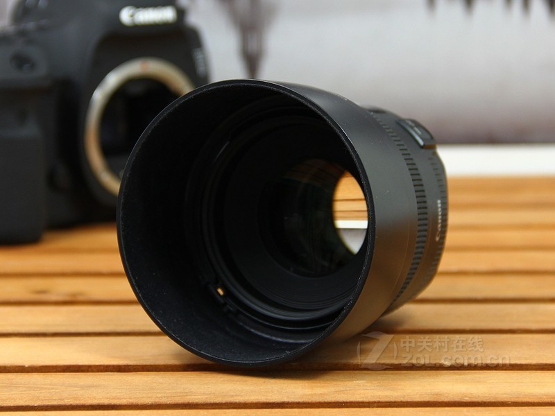 ܣCanonEF 50mm f/1.2L USM ͷ ׼ͷ