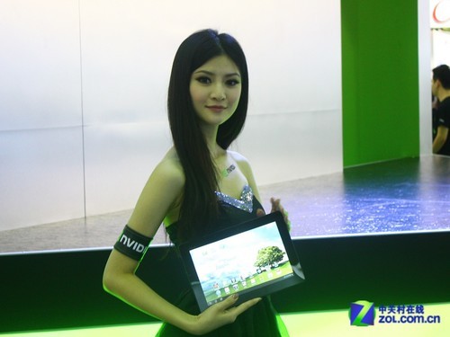 ����ĺ�ƽ���� NVIDIAչ̨��ˬ���� 