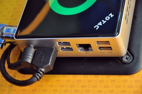 ����+ZBOX�쳪 ̨������չ��̩չ̨Ѳ�� 