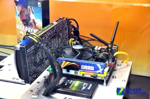 ����+ZBOX�쳪 ̨������չ��̩չ̨Ѳ�� 