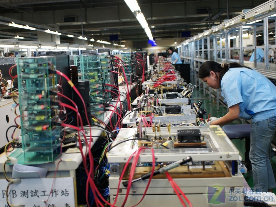 展示主板制造全过程 探秘技嘉南平工厂