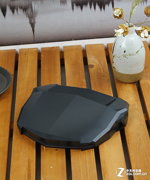 ����ǧ�� ��Computex2012ʮ����Ʒ�̵� 