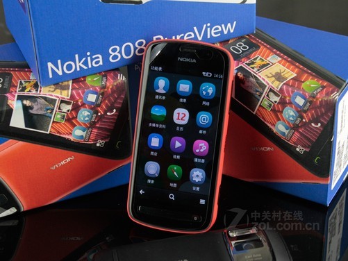 图为 诺基亚808