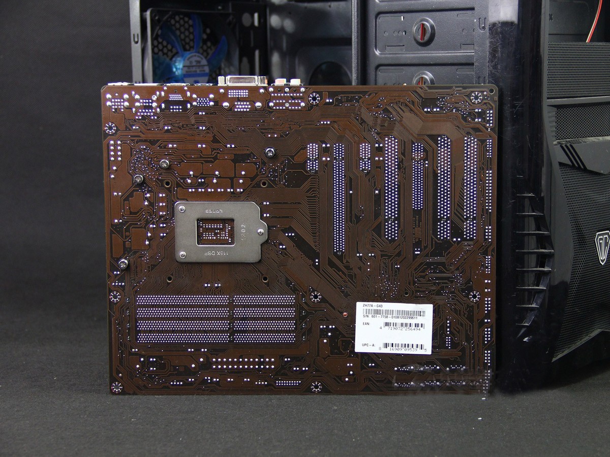 【高清图】 微星8强欢聚欧洲杯半决赛 3.0主板选购推荐图6