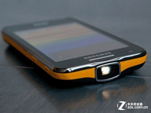 400英镑三星智能投影手机在英发售