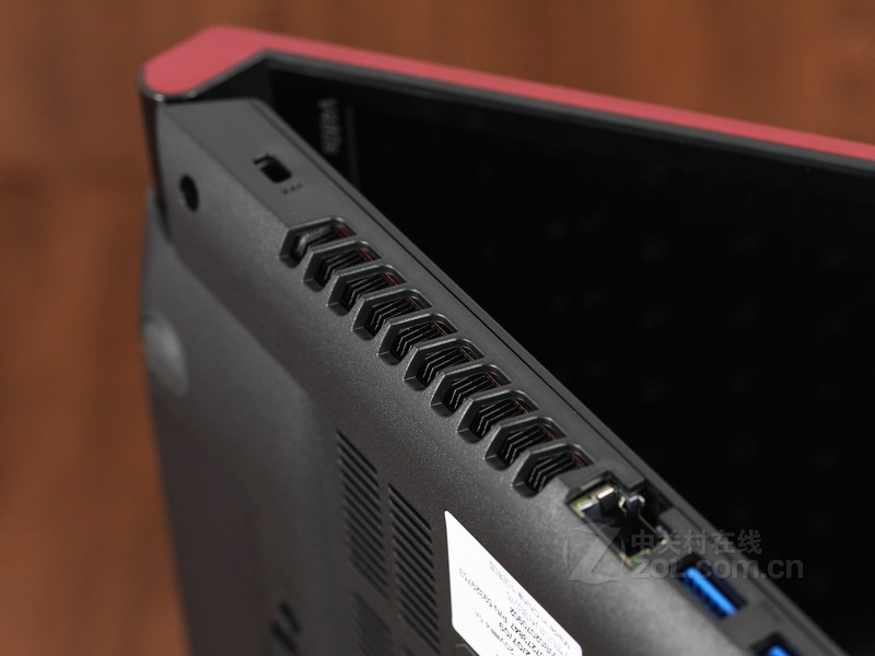 联想v480s活力红 散热孔图