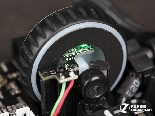 深度拆解 Razer那伽梵蛇2012版游戏鼠标