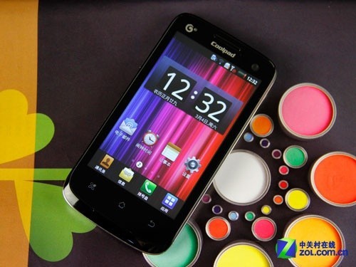 4.0吋屏+1GHz CPU 千元酷派8180硬件评测