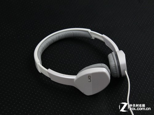 ޼UE 3600 