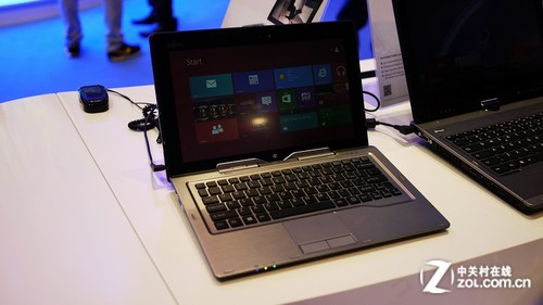 IFA2012��Ӣ�ض�չ̨���ҳ����������� 